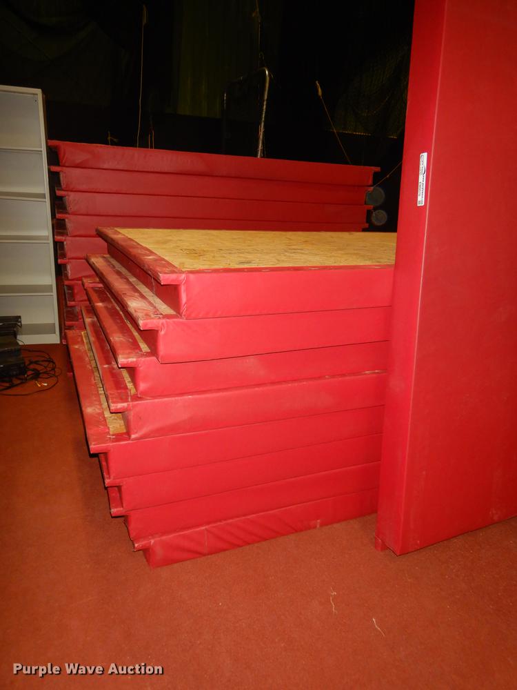 image for item EM9570 (20) padded wall mats