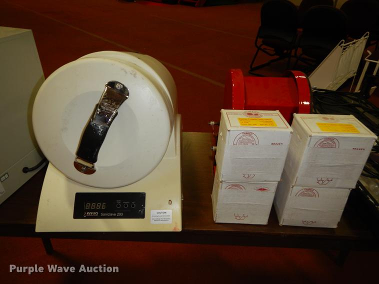 image for item EM9574 (2) rock tumblers with grit