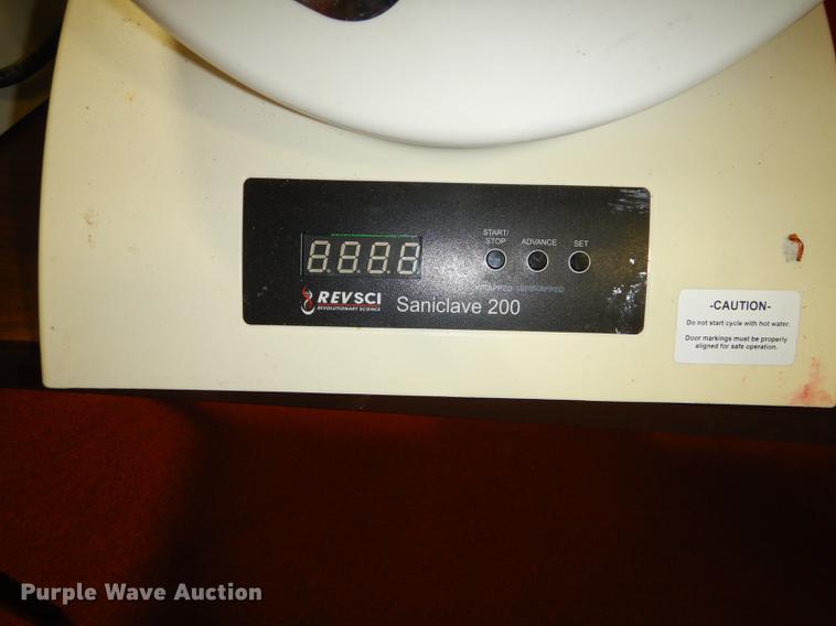 image for item EM9574 (2) rock tumblers with grit