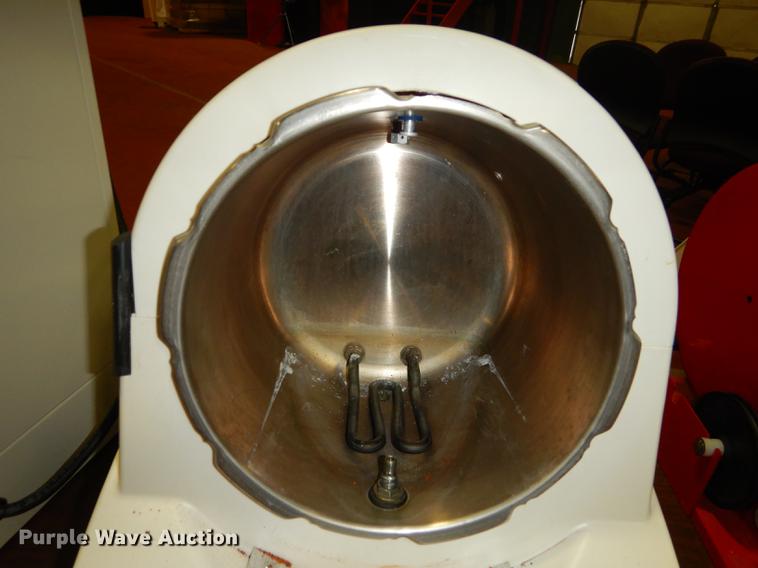 image for item EM9574 (2) rock tumblers with grit