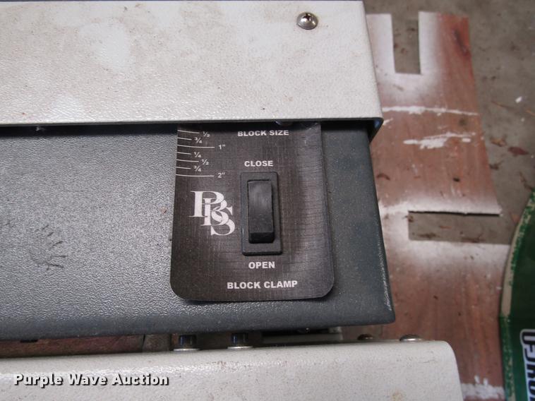 image for item EO9015 Professional Binding Systems paper binder