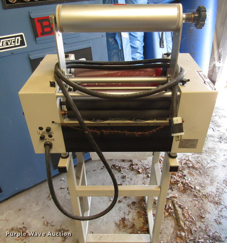 image for item EO9017 Professional laminating system