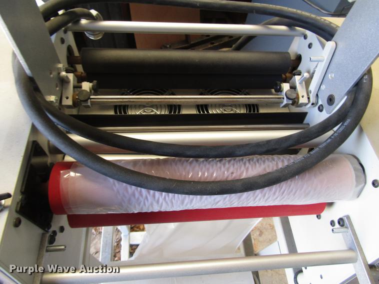 image for item EO9017 Professional laminating system