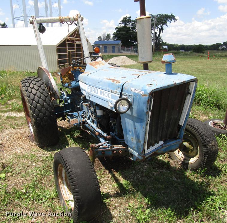 image for item EO9020 Ford 3600 tractor