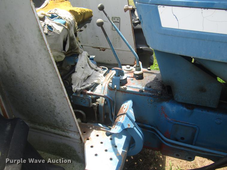 image for item EO9022 1988 Ford 5900 tractor