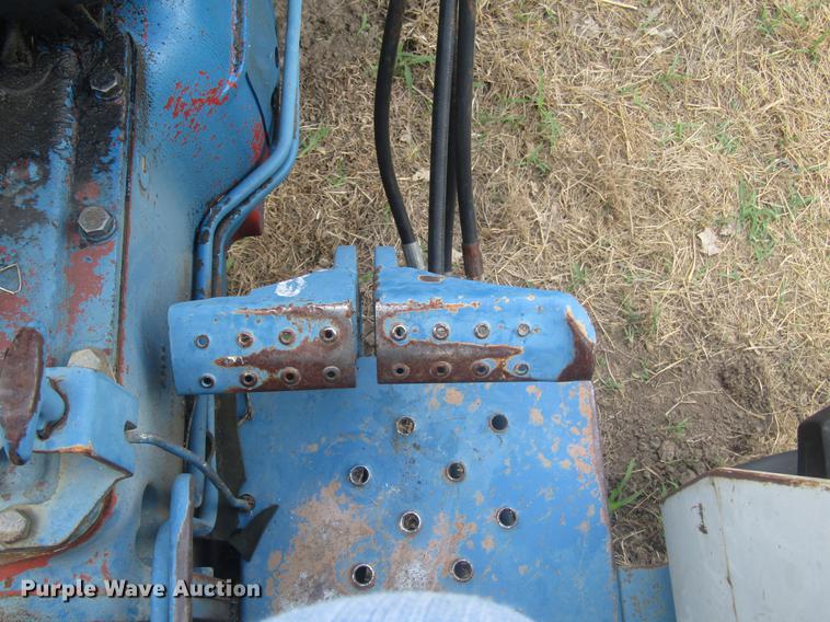 image for item EO9022 1988 Ford 5900 tractor