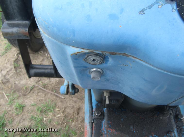 image for item EO9022 1988 Ford 5900 tractor