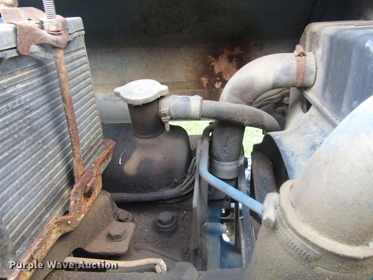 image for item EO9022 1988 Ford 5900 tractor