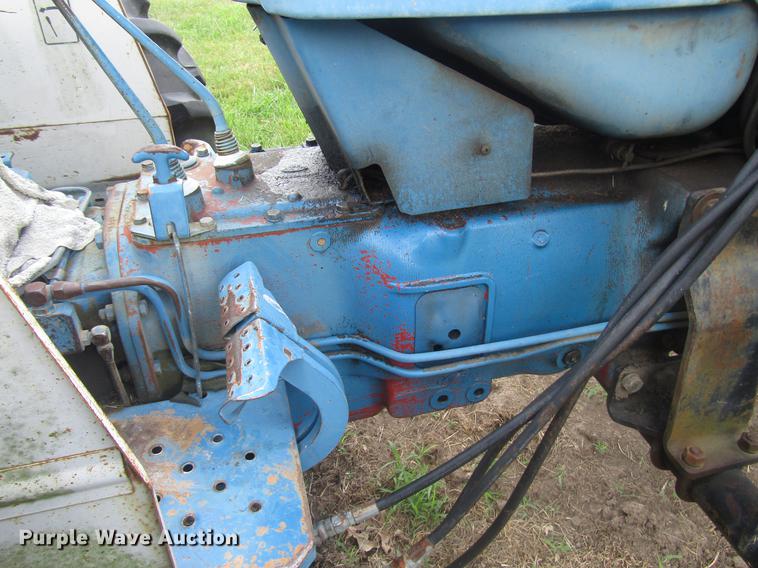 image for item EO9022 1988 Ford 5900 tractor