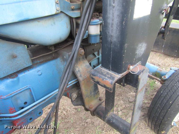 image for item EO9022 1988 Ford 5900 tractor