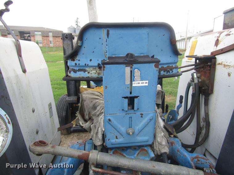 image for item EO9022 1988 Ford 5900 tractor