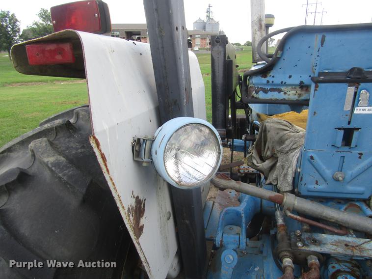 image for item EO9022 1988 Ford 5900 tractor
