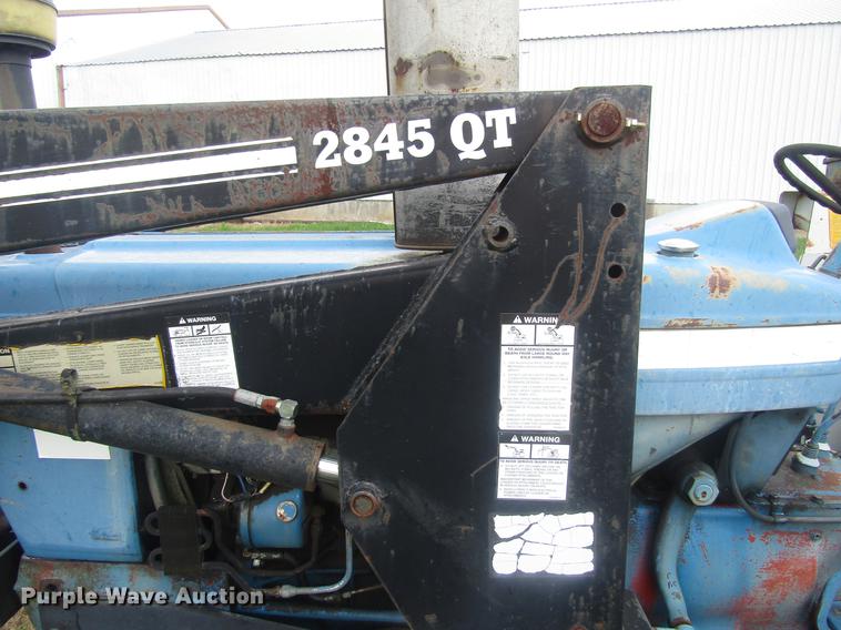 image for item EO9022 1988 Ford 5900 tractor