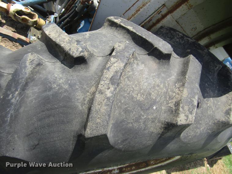 image for item EO9022 1988 Ford 5900 tractor