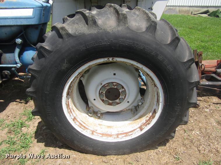 image for item EO9022 1988 Ford 5900 tractor