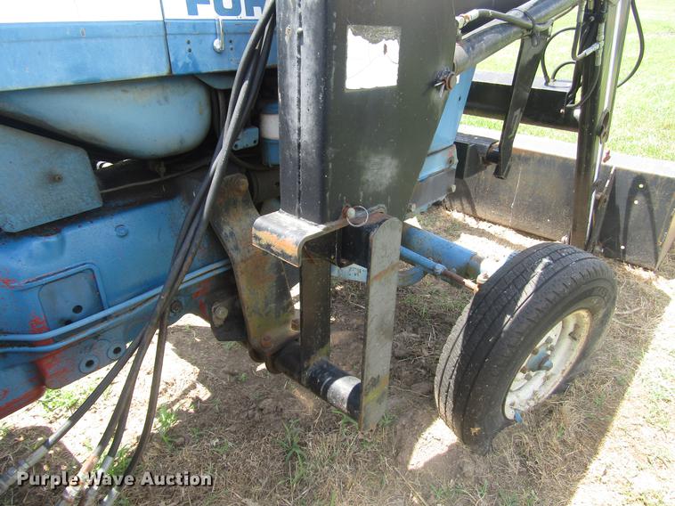 image for item EO9022 1988 Ford 5900 tractor