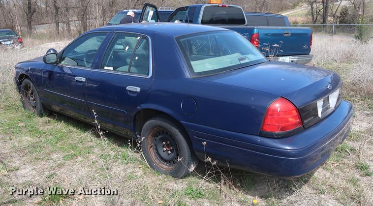 image for item EP9325 2001 Ford Crown Victoria Police Interceptor