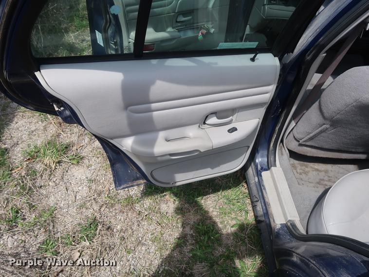 image for item EP9325 2001 Ford Crown Victoria Police Interceptor