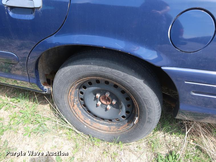 image for item EP9325 2001 Ford Crown Victoria Police Interceptor