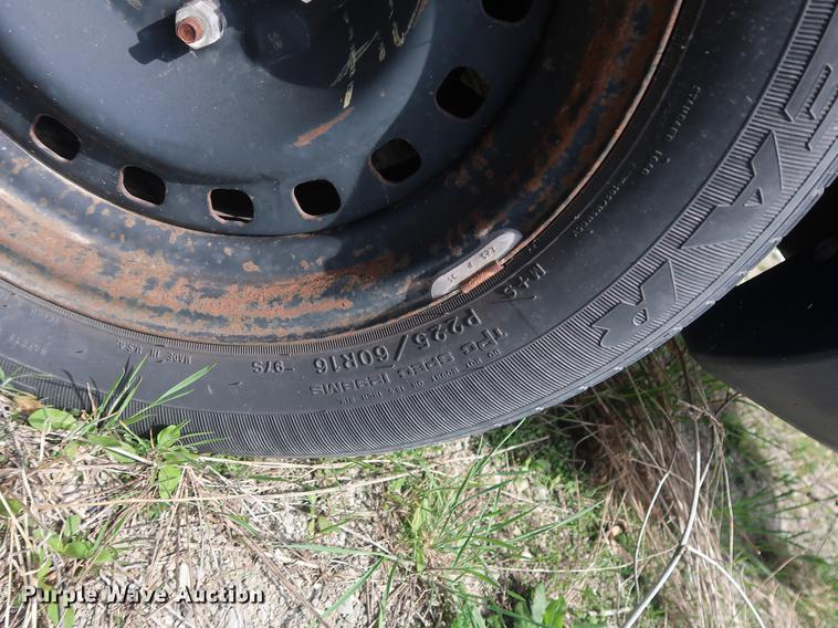 image for item EP9325 2001 Ford Crown Victoria Police Interceptor