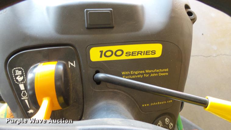 image for item ET9299 John Deere 115 lawn mower