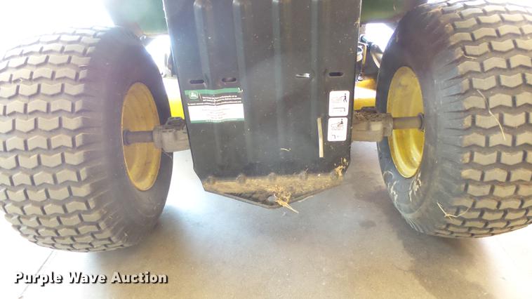 image for item ET9299 John Deere 115 lawn mower