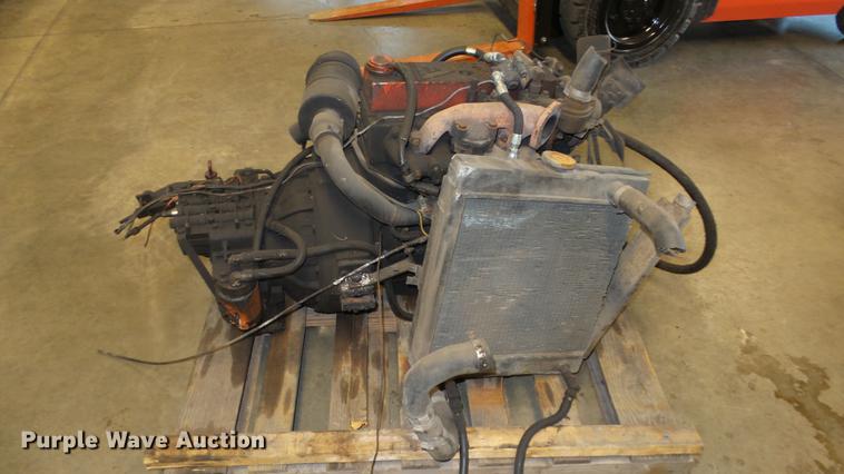 image for item ET9358 Allis Chalmers four cylinder gas engine