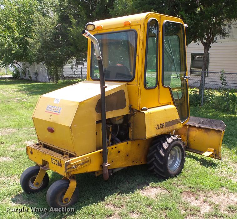 image for item ET9389 Hustler Excel 340 lawn mower