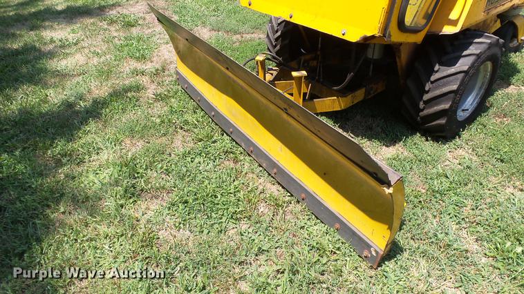 image for item ET9389 Hustler Excel 340 lawn mower