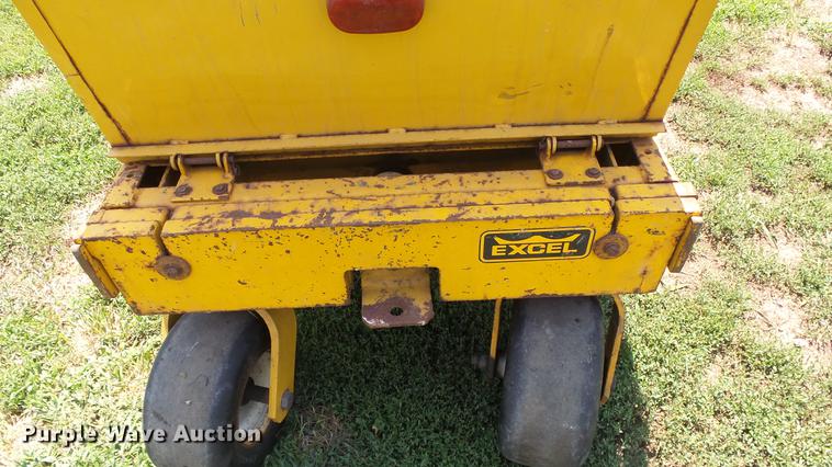 image for item ET9389 Hustler Excel 340 lawn mower