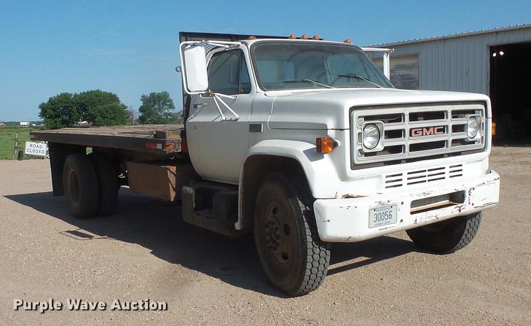 image for item EV9003 1976 GMC 6000 flat dump bed truck