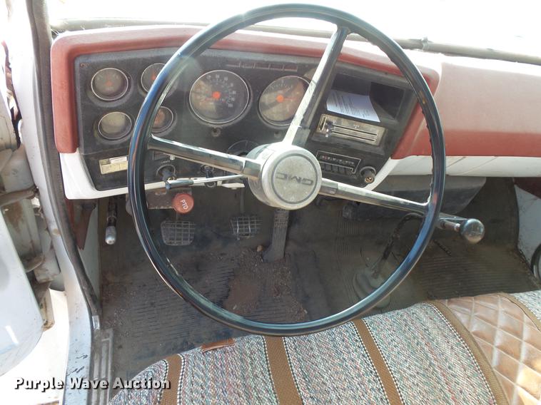 image for item EV9003 1976 GMC 6000 flat dump bed truck