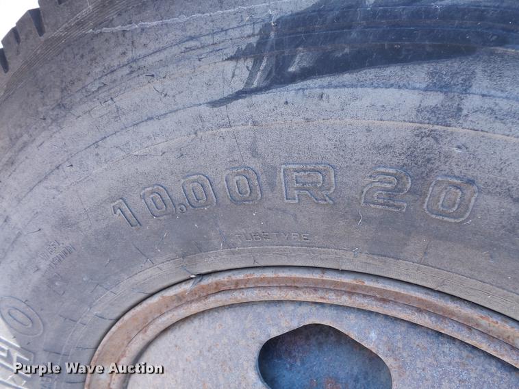 image for item EV9003 1976 GMC 6000 flat dump bed truck