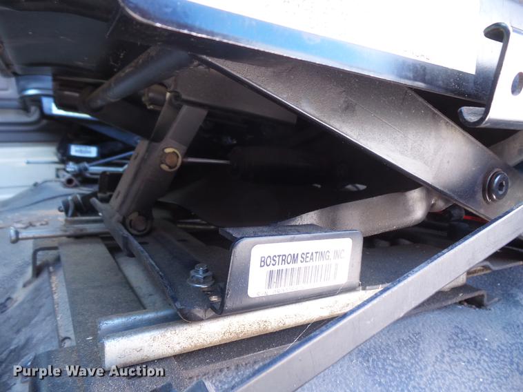 image for item EV9004 1995 Ford F700 bucket truck