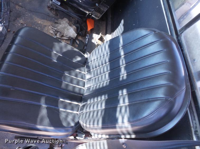 image for item EV9004 1995 Ford F700 bucket truck