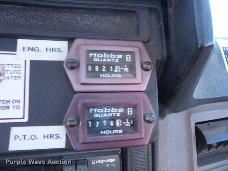 image for item EV9004 1995 Ford F700 bucket truck