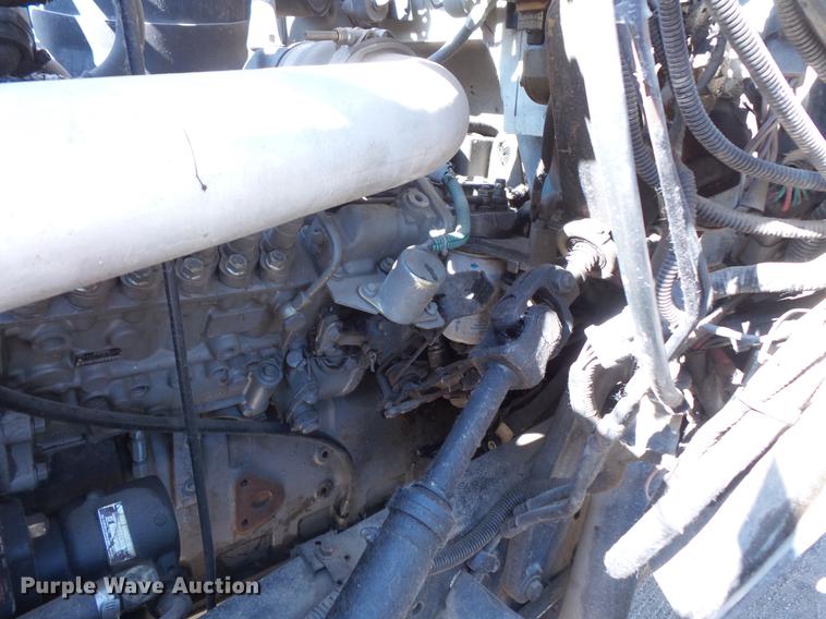 image for item EV9004 1995 Ford F700 bucket truck