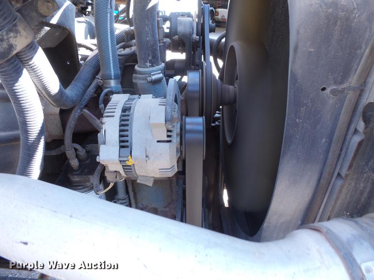 image for item EV9004 1995 Ford F700 bucket truck