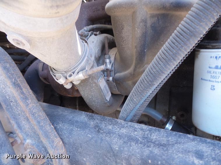 image for item EV9004 1995 Ford F700 bucket truck