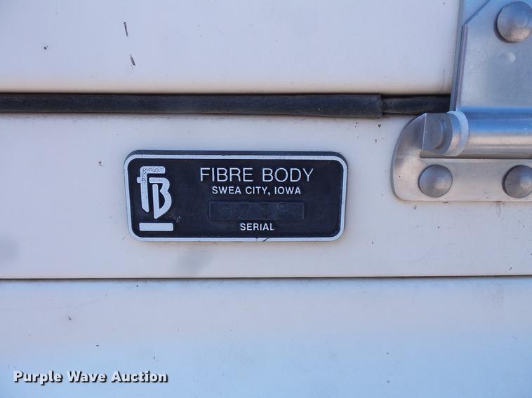 image for item EV9004 1995 Ford F700 bucket truck