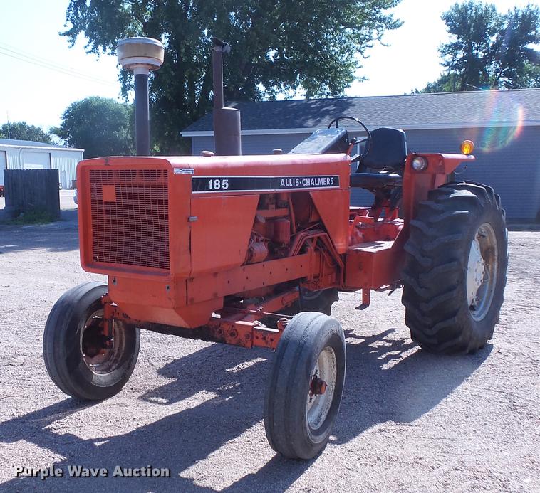 image for item EV9005 Allis Chalmers 185 tractor