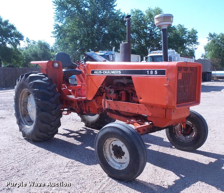image for item EV9005 Allis Chalmers 185 tractor