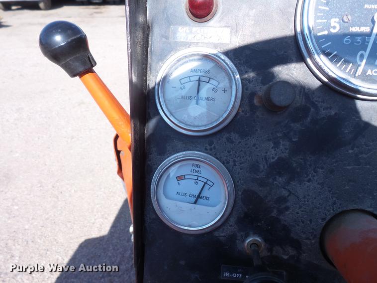 image for item EV9005 Allis Chalmers 185 tractor