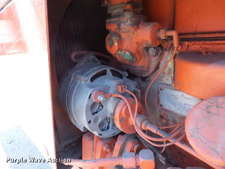 image for item EV9005 Allis Chalmers 185 tractor