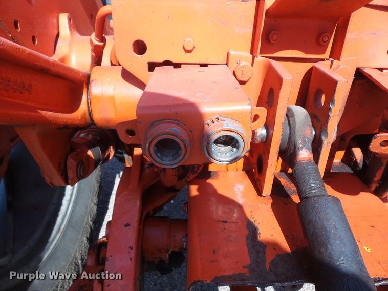 image for item EV9005 Allis Chalmers 185 tractor