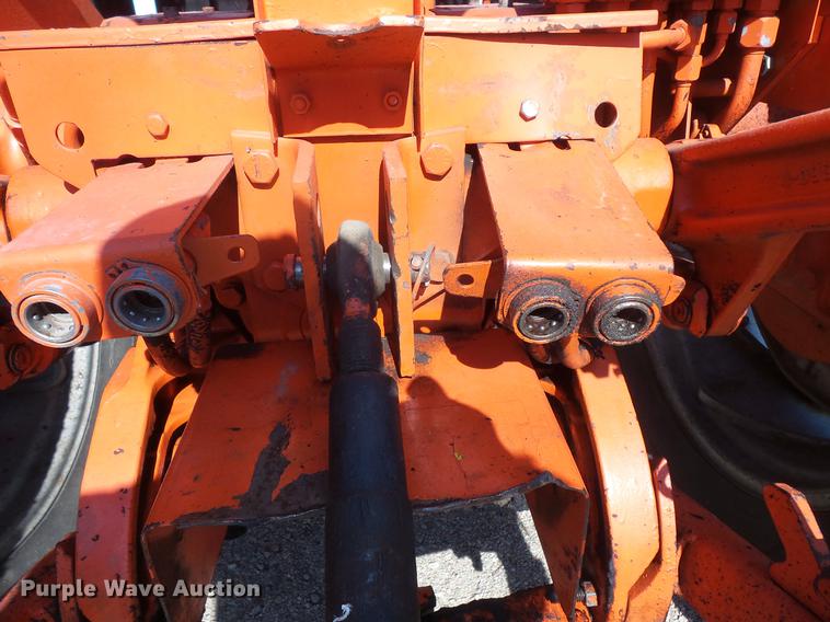 image for item EV9005 Allis Chalmers 185 tractor