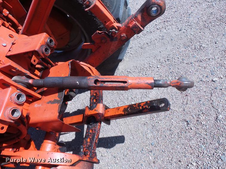 image for item EV9005 Allis Chalmers 185 tractor