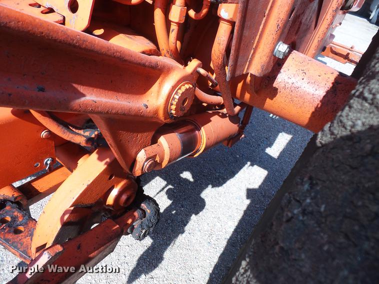 image for item EV9005 Allis Chalmers 185 tractor