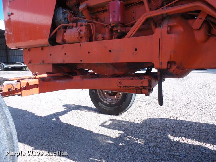 image for item EV9005 Allis Chalmers 185 tractor