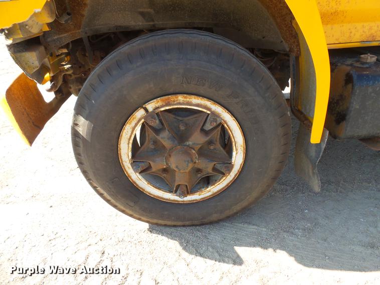 image for item EV9006 1981 Ford F700 dump truck